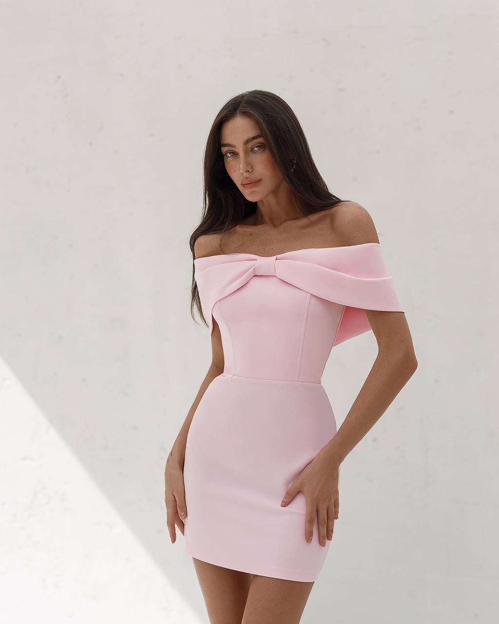 Rožinė mini suknelė CAMILLE