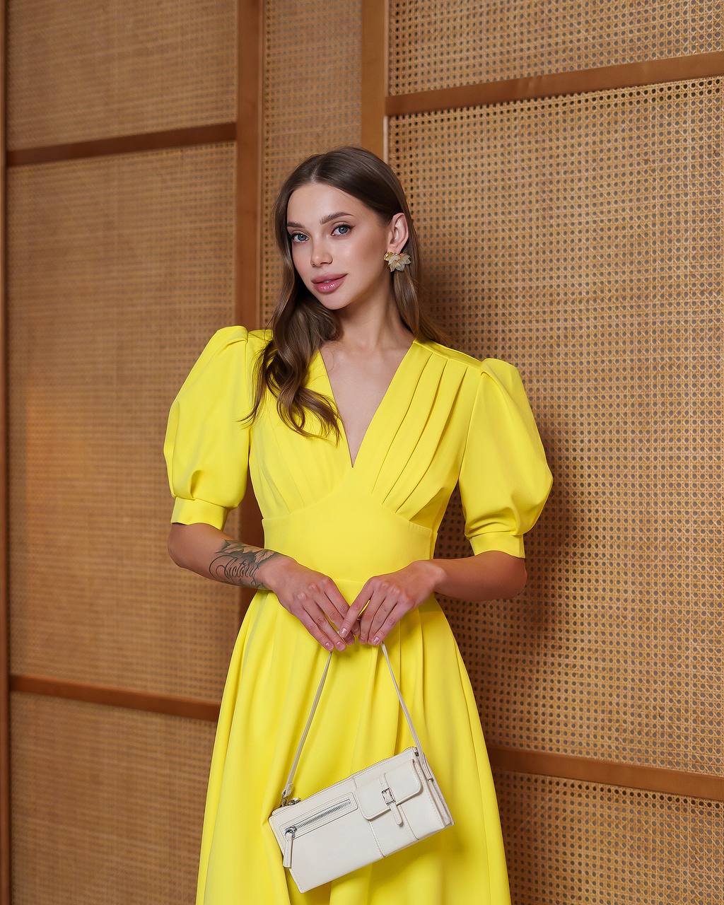 Geltona midi suknelė GRACE