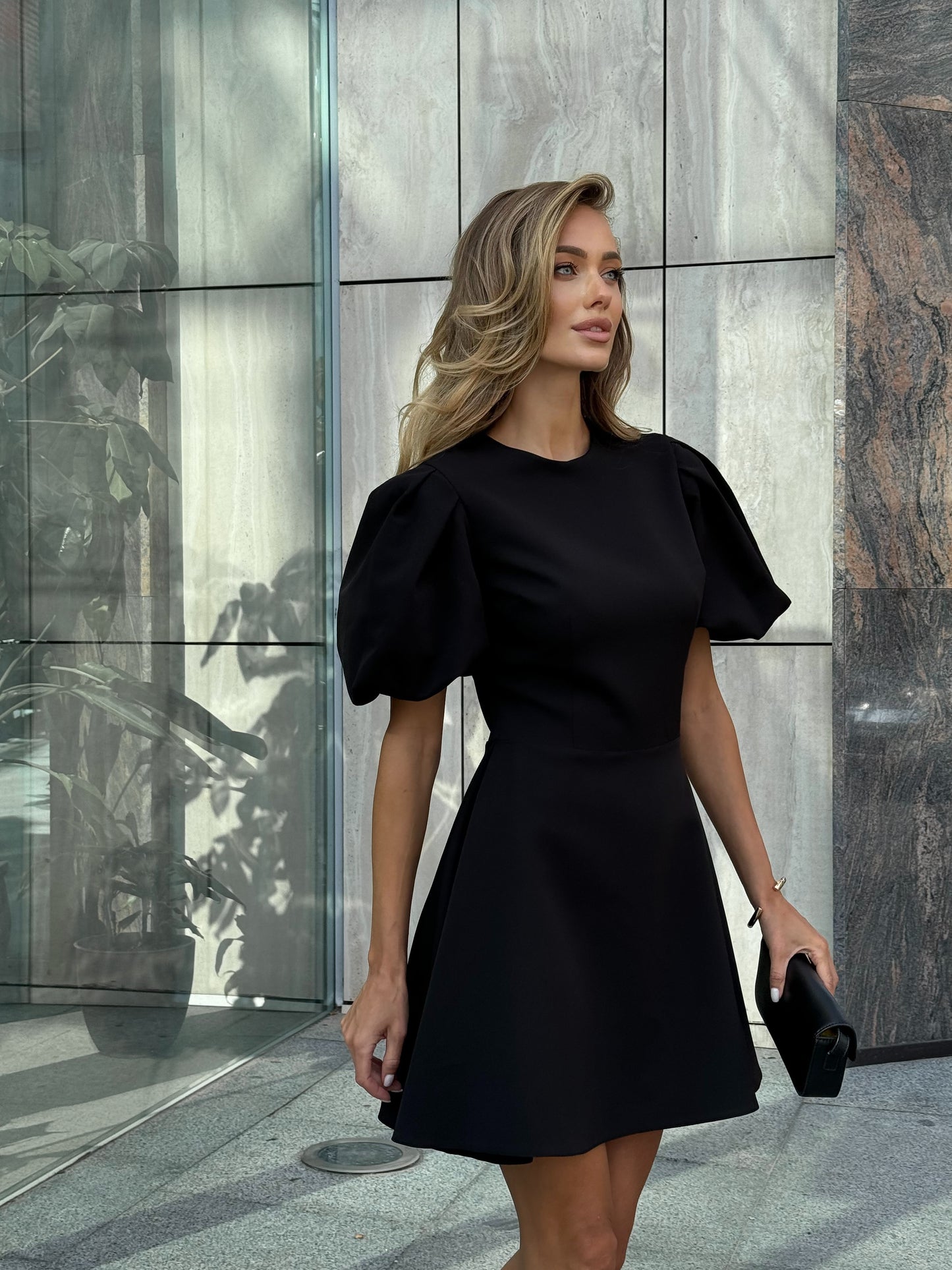 Juoda mini suknelė KHLOE