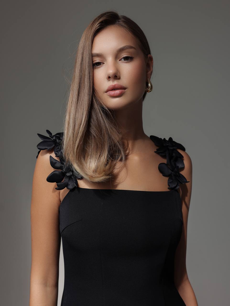 Juoda mini suknelė BLAIR