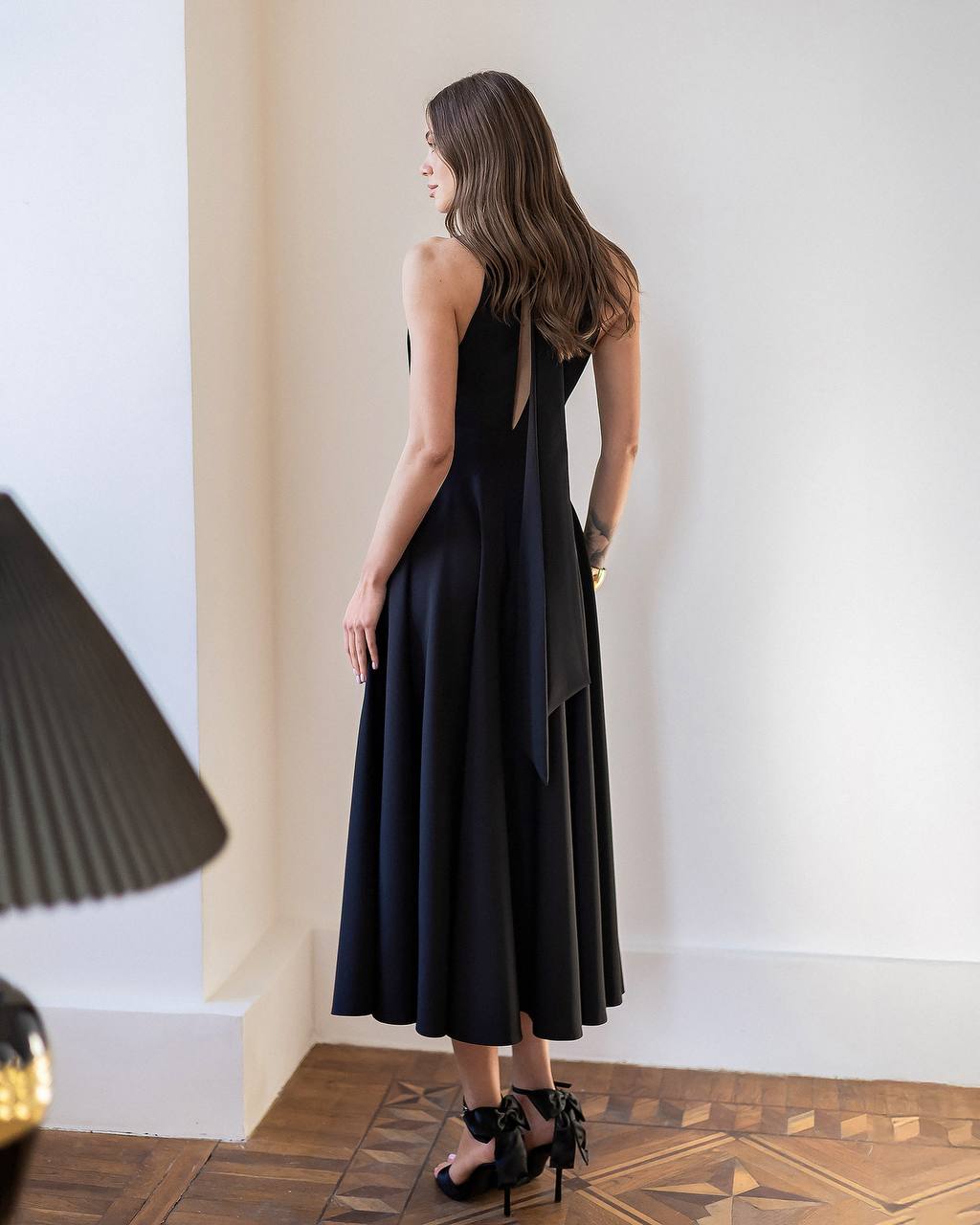 Juoda midi suknelė PAIGE