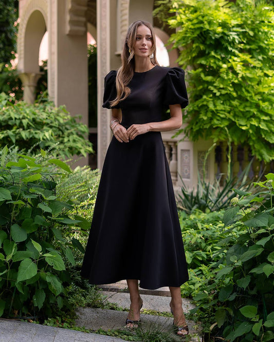Juoda midi suknelė KHLOE