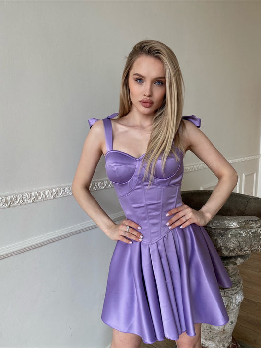 Violetinė korsetinė suknelė EMA