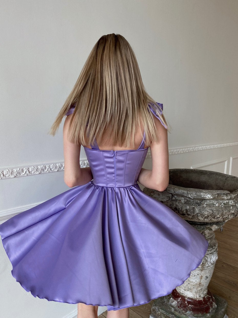 Violetinė korsetinė suknelė EMA